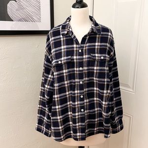 Old Navy Boyfriend Fit Plaid Flannel Shirt